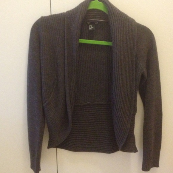 😍REDUCED Basic dark brown sweater