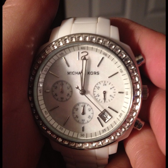 😍SOLD //Michael Kors white watch  SOLD 😍 - Picture 3 of 3