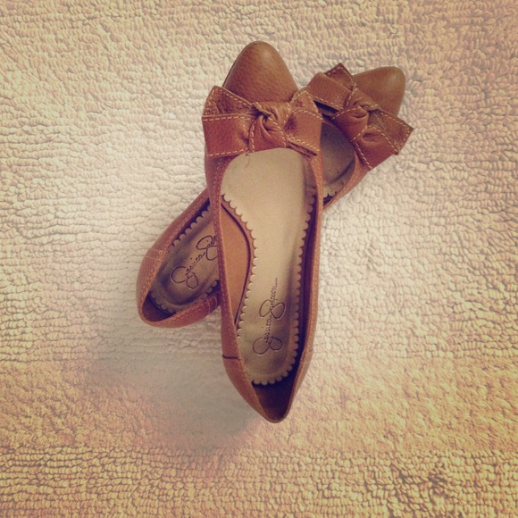 Jessica Simpson bow flats