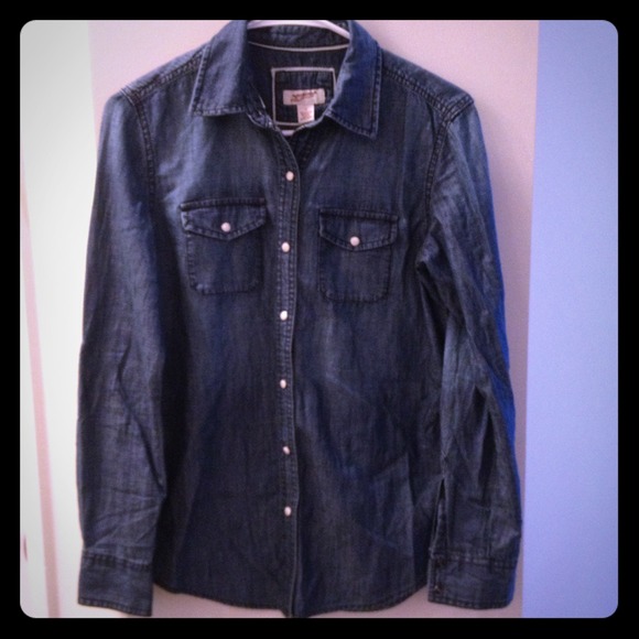 Jeans colored shirt !!