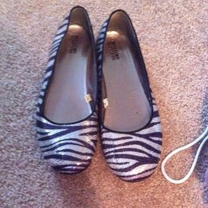 Zebra flats