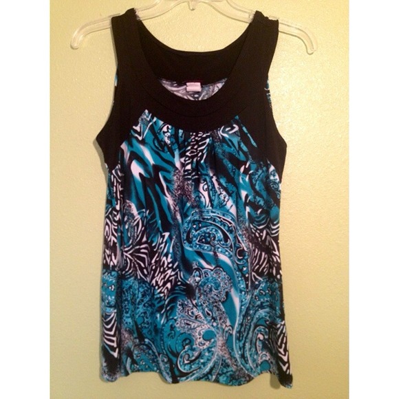 🚫SOLD🚫  Animal type print top