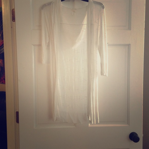 Long flowing top. Never worn