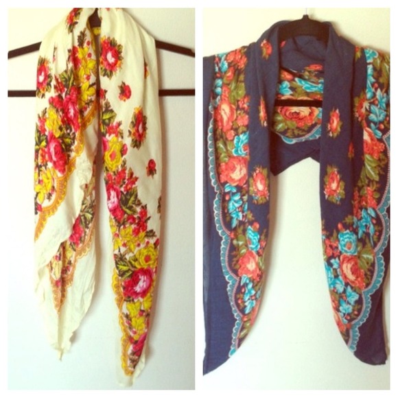* RESERVED * Scarf Bundle