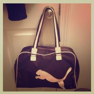 Pre-Owned Brown Puma Gym bag
