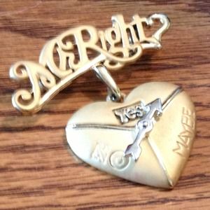 Mr Right Heart shaped pendant. 💋💓