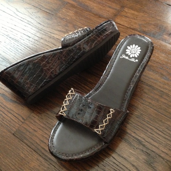 Yellow Box wedges. Dark brown shiny "croc"