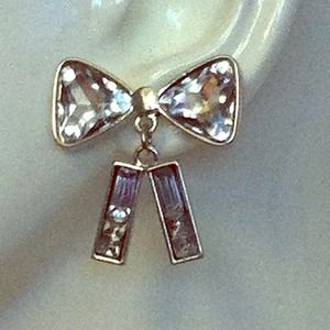 Bow silver earrings