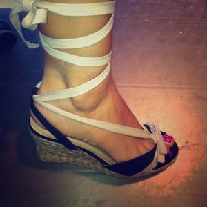 Colin stuart medium Wedge