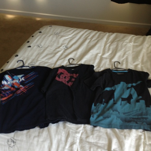 Youth Boys size 8-10 shirts. Old Navy, Hurley, DC