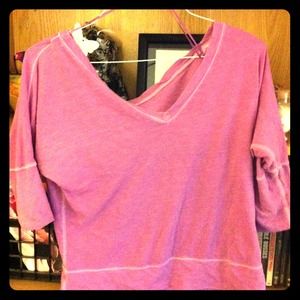 Light purplish/pink 3/4 length sleeve AE cute top