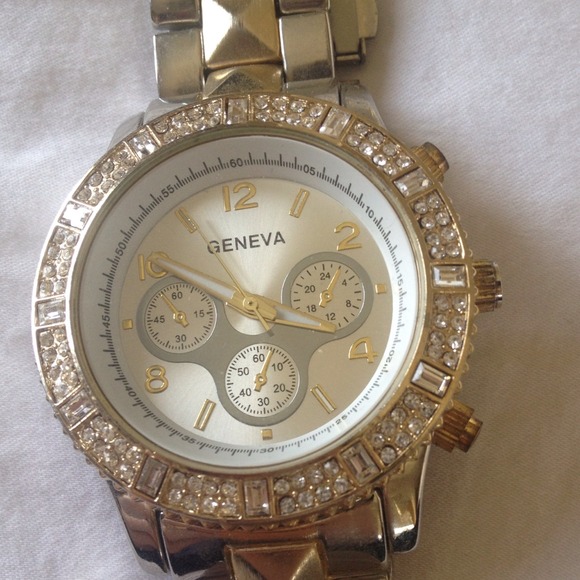 Beautiful gold and silver watch - Picture 2 of 4