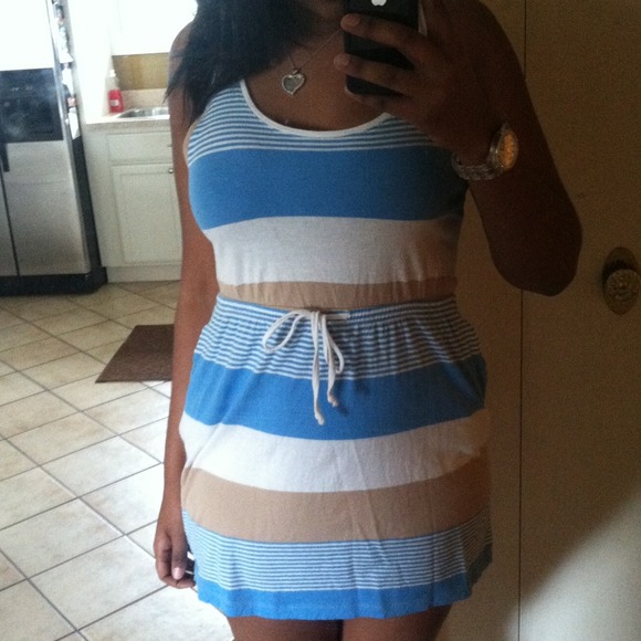 Cute little dress from H&M !!