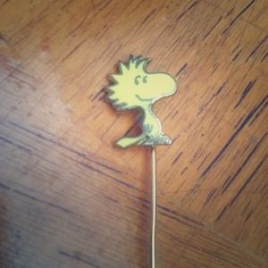 ✨Vintage Woodstock Pin✨