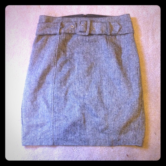 Grey belted pencil skirt