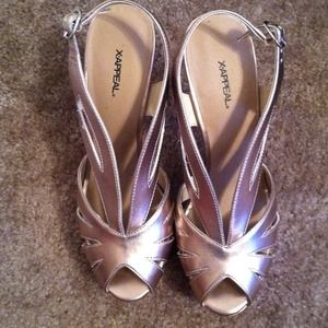 XAppeal Pink Gold Peep Toe Pumps