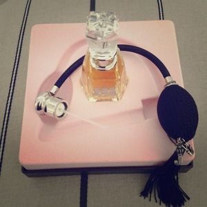 Juicy Eau de Parfum Spray & Vaporisateur
