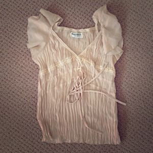 Super cute stretch top