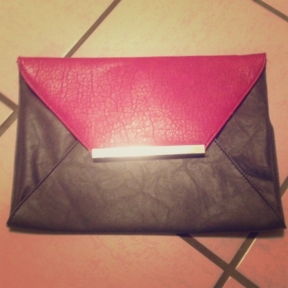 SOLD-Envelope clutch! Pink and dark gray!