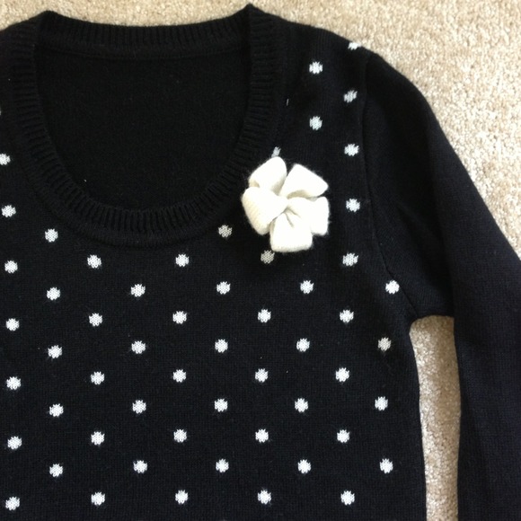 Polka Dotted Sweater! - Picture 2 of 3