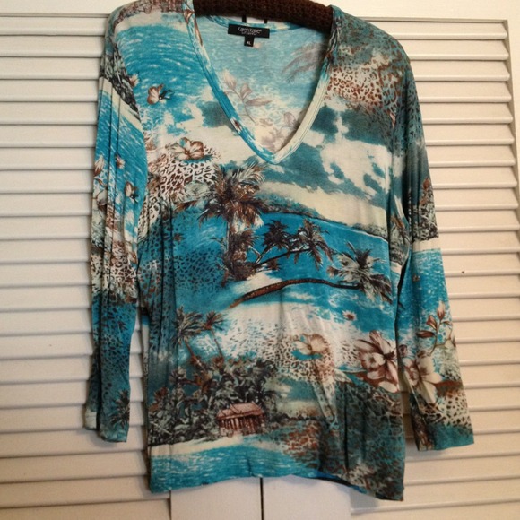 KarenKane V-neck top