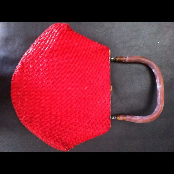 Vintage Red Woven Straw Purse w/silk lining - Picture 4 of 4