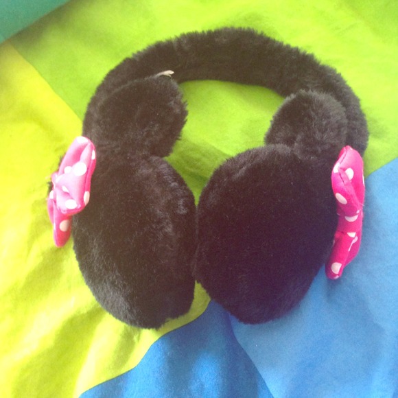 Minnie Mouse ear muffs ❤