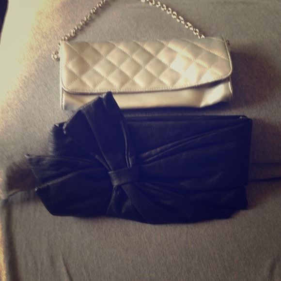 ❤SOLD❤️Bundle of two never used clutches - Picture 1 of 1