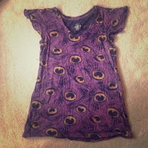 Purple peacock print t-shirt