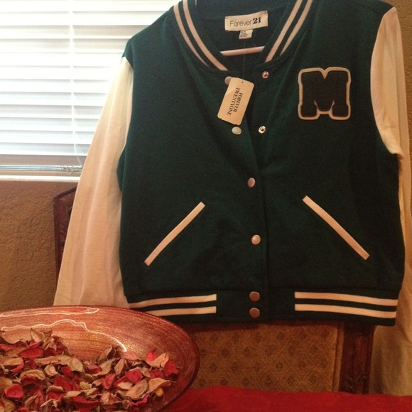 Green m sweater