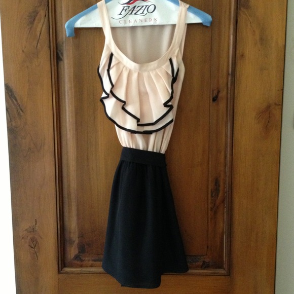 Cute Express Color Block Dress