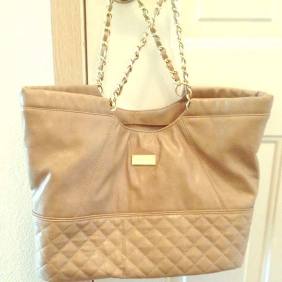 Steve Madden Tote!