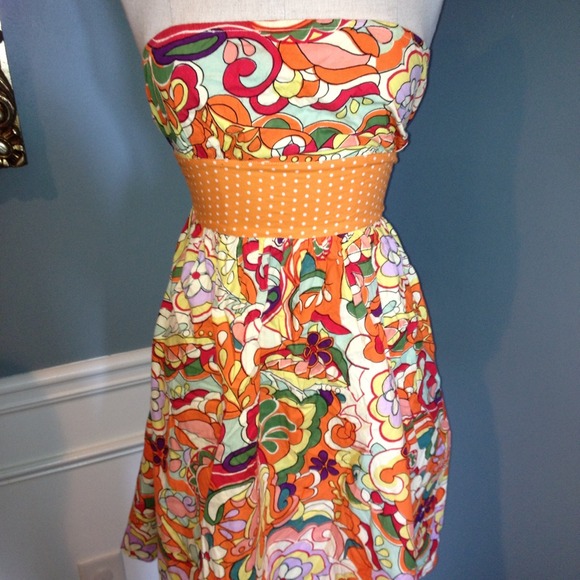 Dresses & Skirts - Multi color dress
