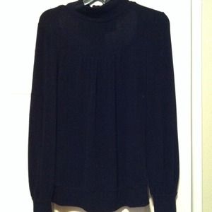 Lightweight sweater with unique back