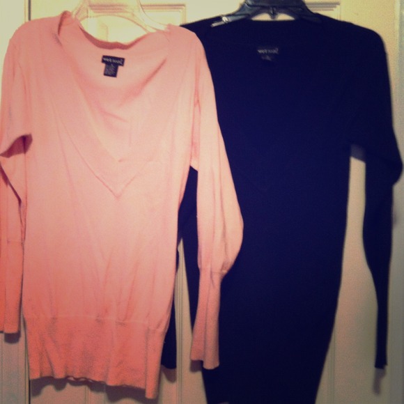 Lightweight sweater with deep v neck