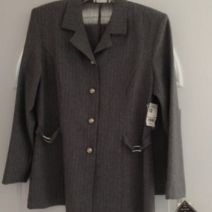 ***Reduced*** Ladies Blazer and Skirt Set