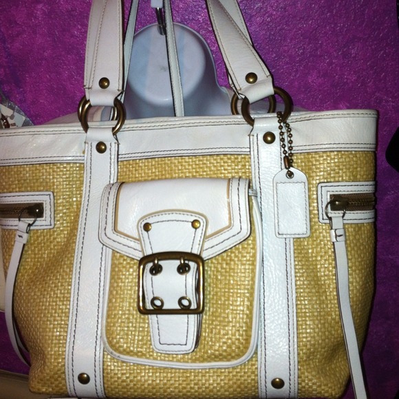 Authentic Coach Legacy Handbag - Picture 1 of 4