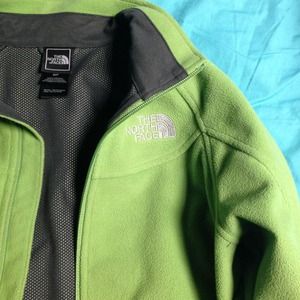 Northface  fleece SOLD to @karlywiest