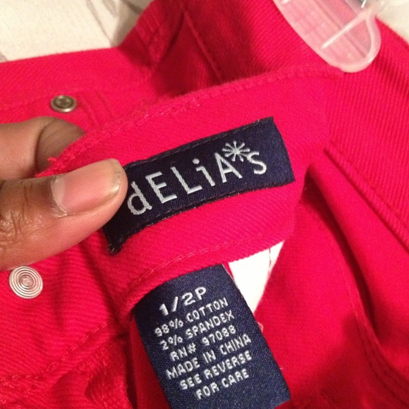 Red pants - Picture 3 of 4