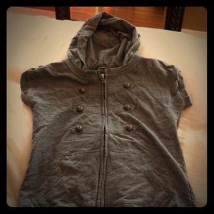 military inspired top very short sleeves w hood