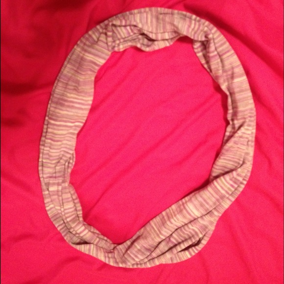 Scarf!