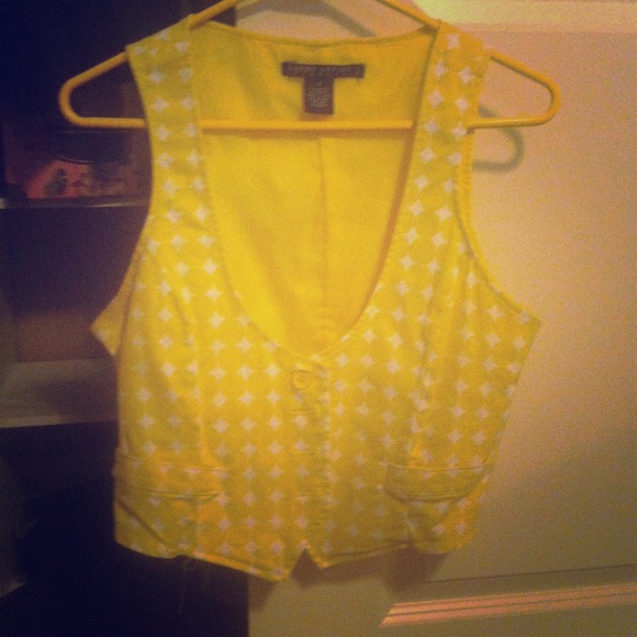 This is a polka dot vest. Larry Levine vest!