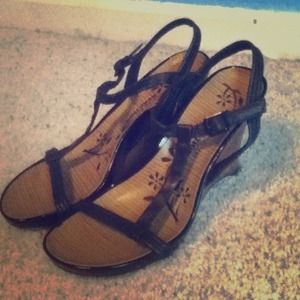 SOLD SOLD SOLD Wedge high heels, leather and wood