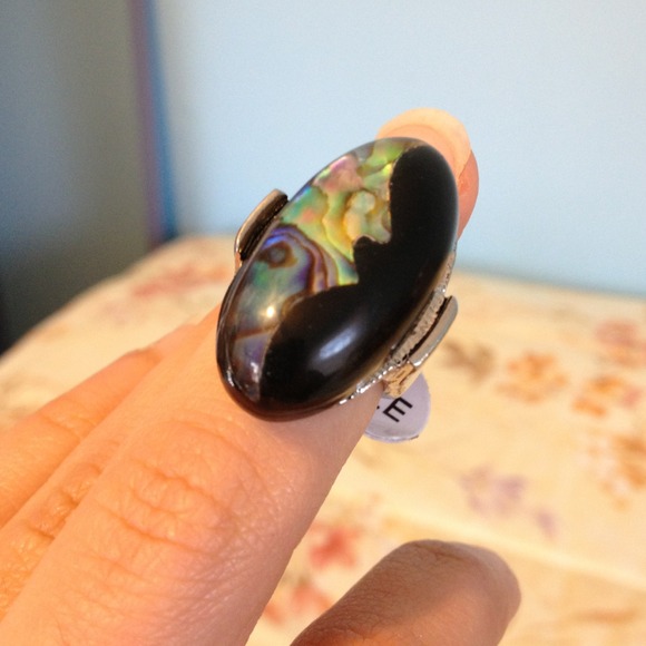 Ring - Picture 2 of 3