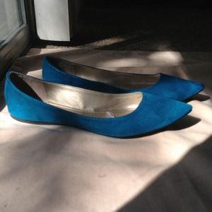 Teal pointy toe flats.🌀HOLDTILL5/5🌀@marshey459