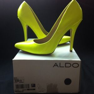 Aldo neon yellow stilettos