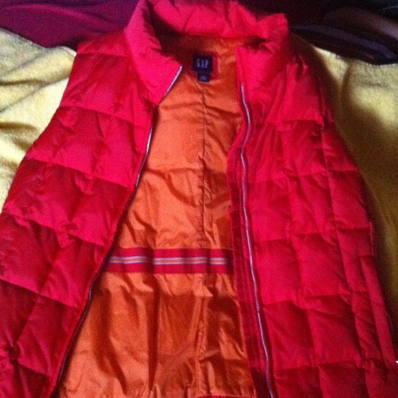 Gap Bubble vest.