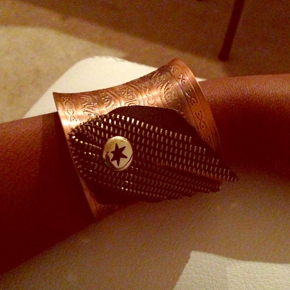 Choker bracelet NWOT