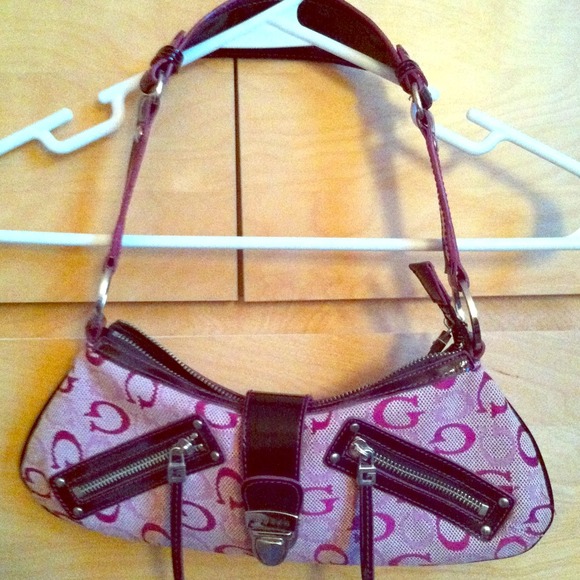 Guess purse