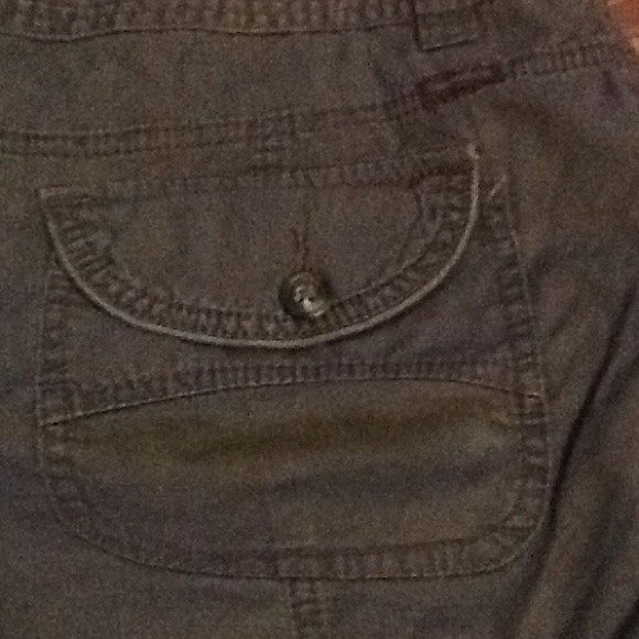 Shorts - Picture 3 of 4